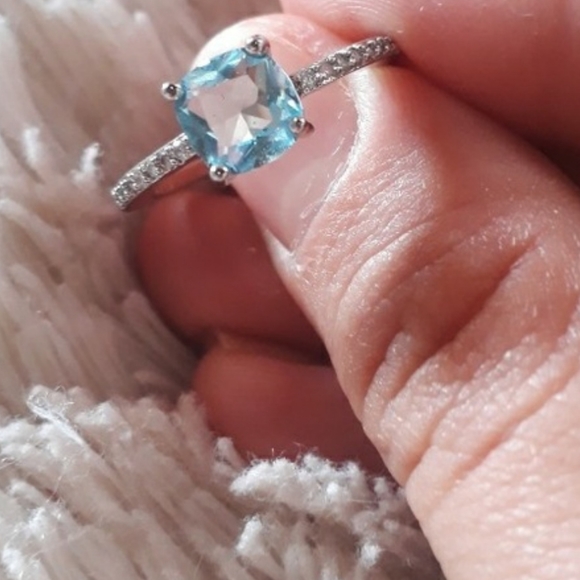 Aquamarine .925 Sterling Silver Ring - Picture 2 of 5